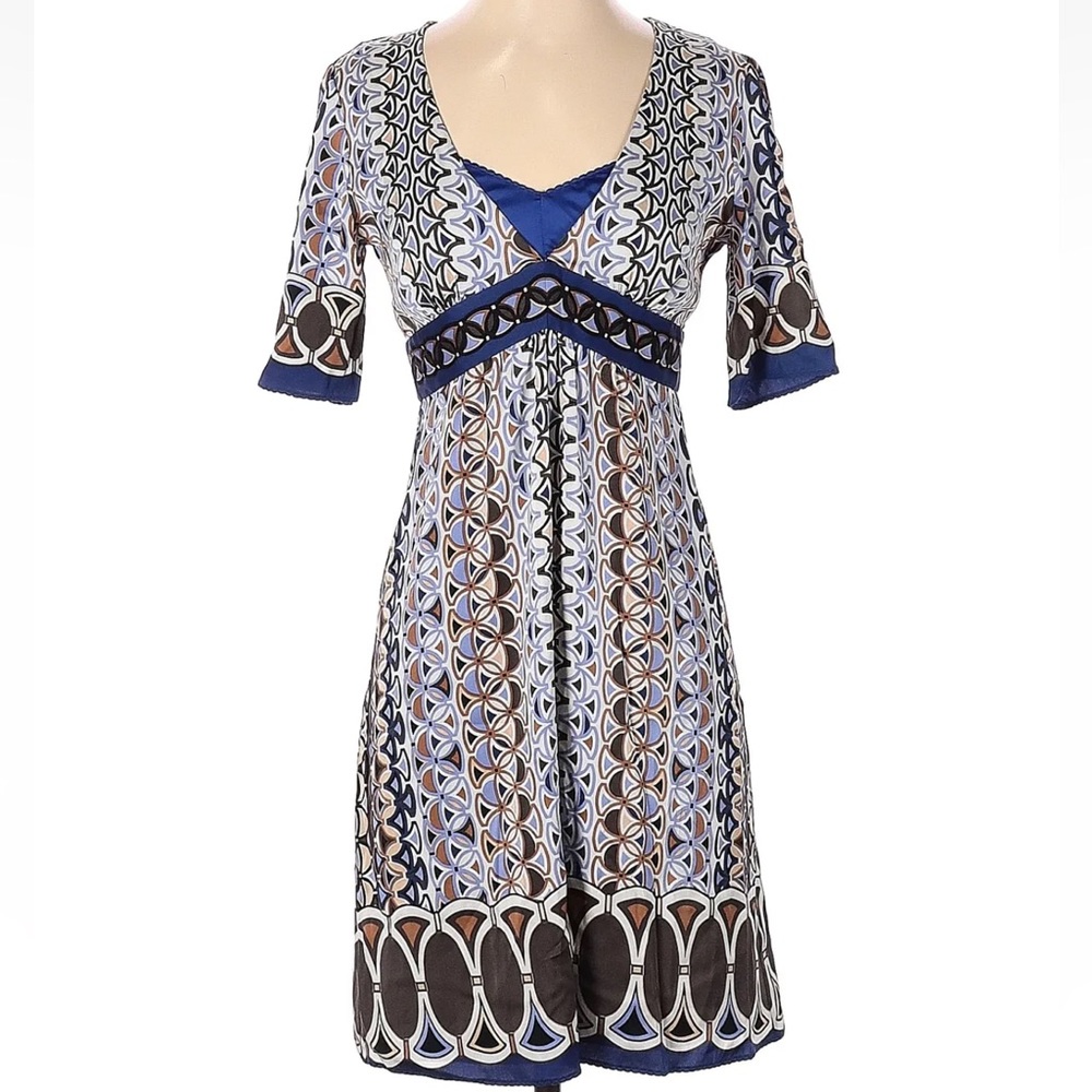 Elie Tahari Boho Printed Silk Empire Waist Top size xs 95% silk EUC